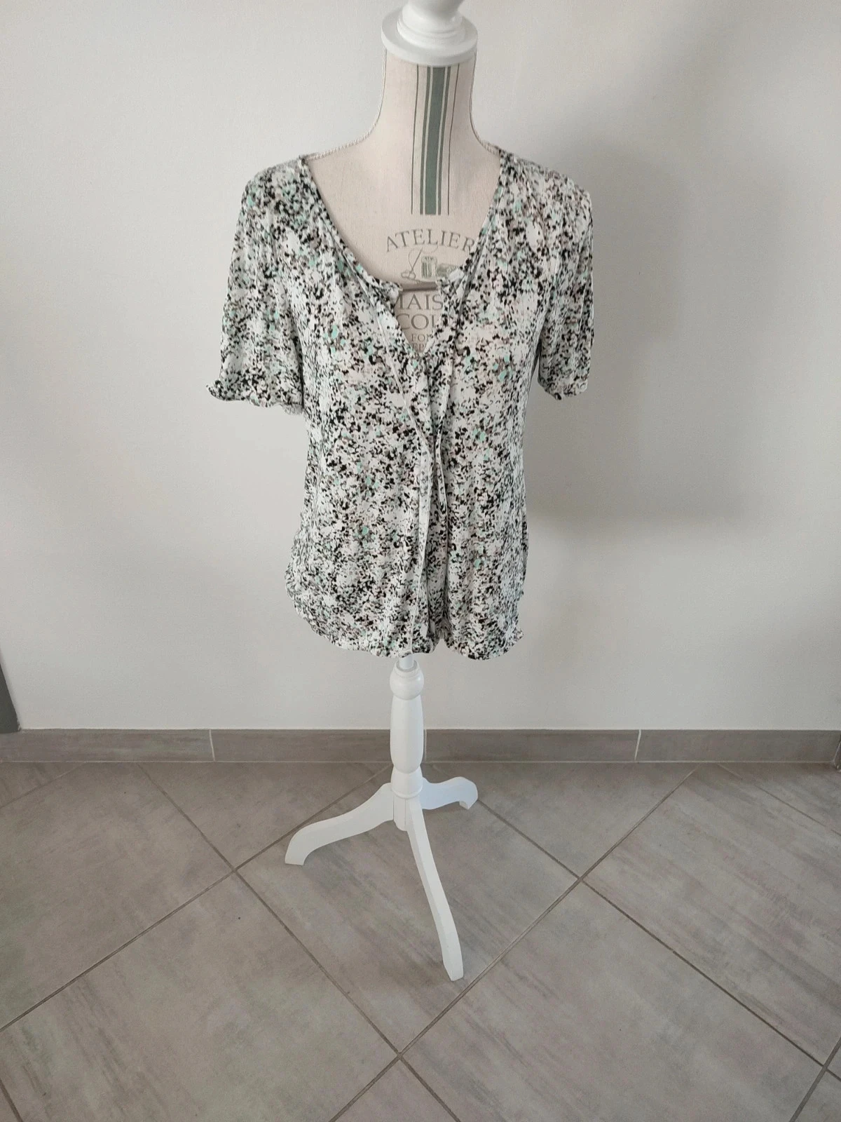 Haut femme manches courtes taille M